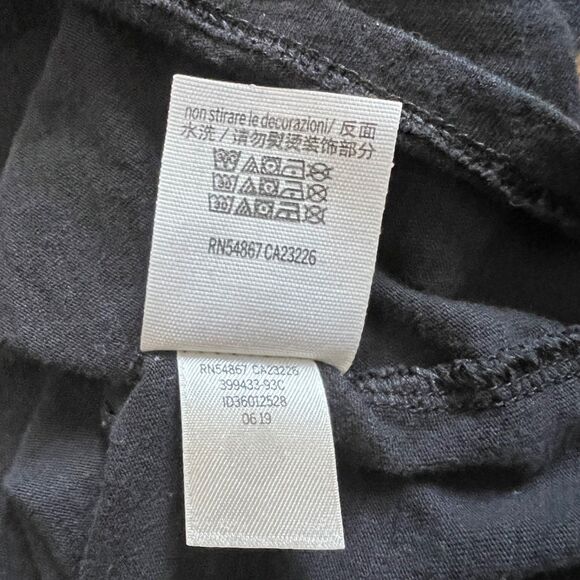 PINK Victoria's Secret Tee T-Shirt Size S Black V-Neck Short Sleeve - Picture 7 of 7